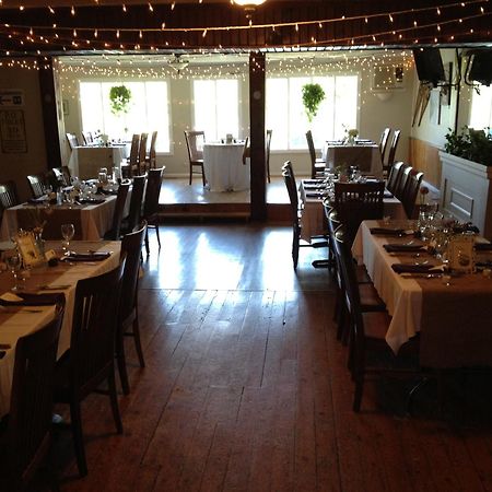 The Cove Inn Westport Εξωτερικό φωτογραφία