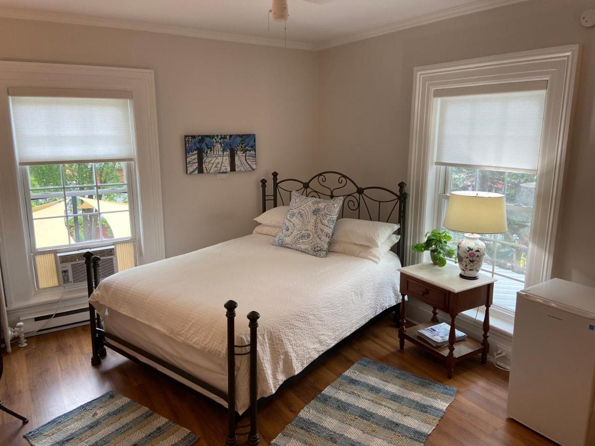 The Cove Inn Westport Εξωτερικό φωτογραφία