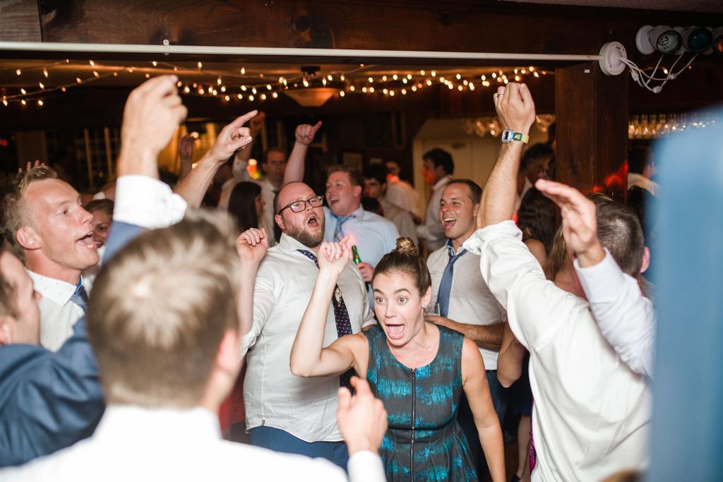 The Cove Inn Westport Εξωτερικό φωτογραφία
